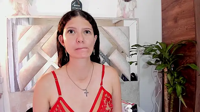 sofy_bonnet1 webcam