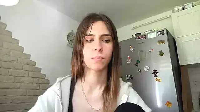 ZaraGuyette webcam