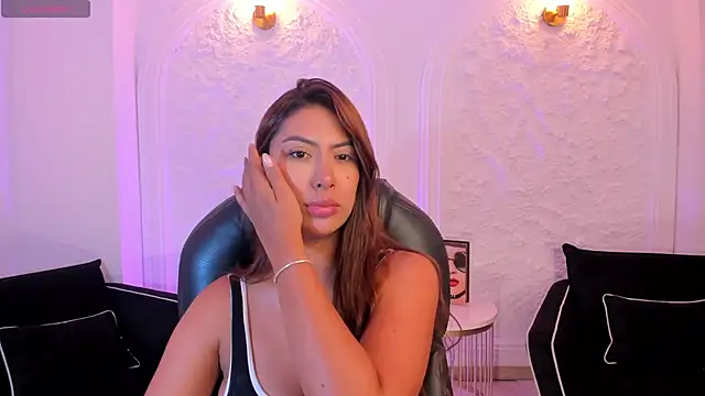 ArianaDumont webcam