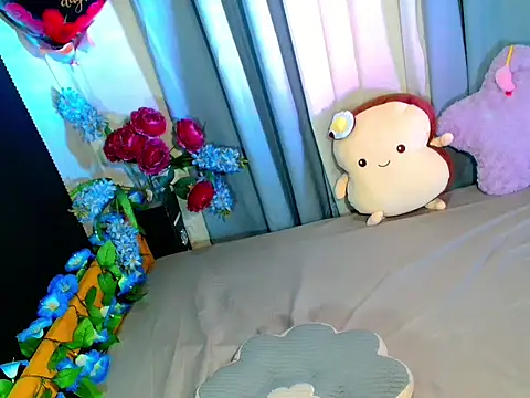 baby_kiraxx webcam