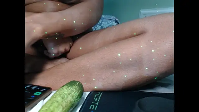 MisRiya21 webcam
