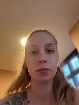 Mrs_Mr_007 webcam