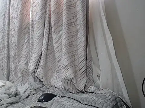 KinkyJXxX webcam