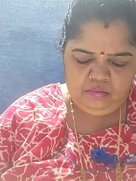tamilthanushri webcam