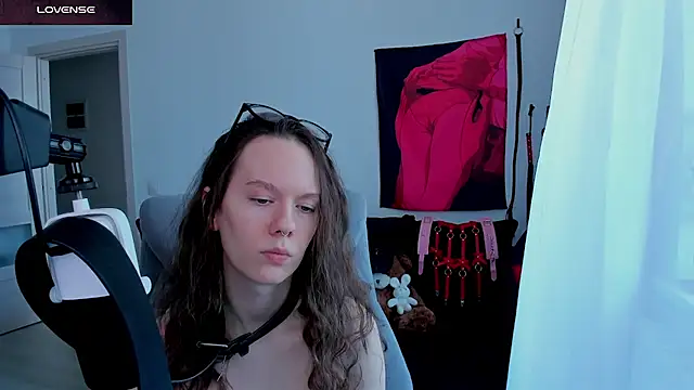 Goddess_of_Fertility webcam