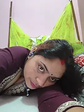 Aanushaka webcam