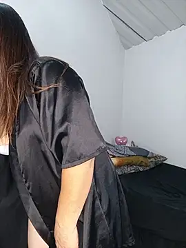 Madame_scarlet44 webcam
