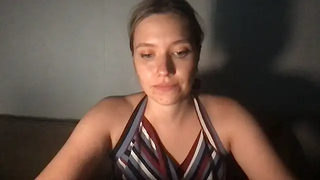 Precious_Eva webcam