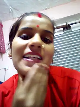 Raveena0990 webcam