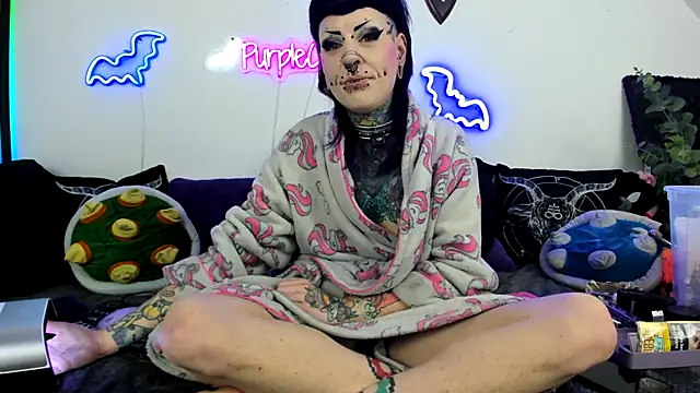 Purple_Coffin666 webcam