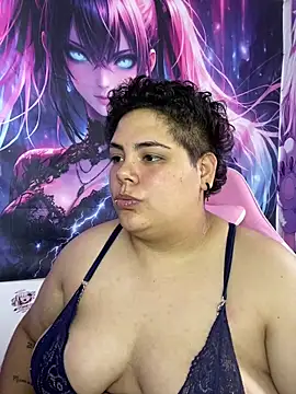 Hailey_Curvy webcam