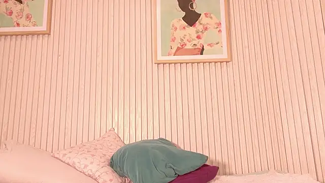 MiaJanss webcam