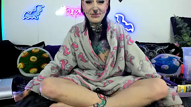 Purple_Coffin666 webcam