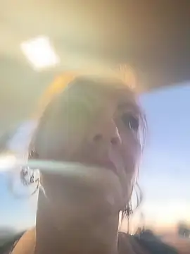 nakedgarbageperson webcam