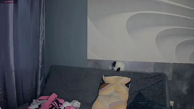 TarynPalek webcam