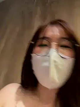 Your-Sunny Live Webcam on Stripchat