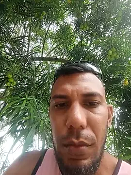 UnreadyChutzpa webcam