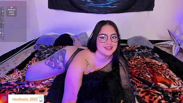 Nicolle_Ruizz webcam