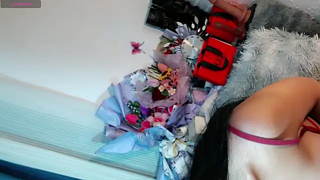 mia_holly18 webcam