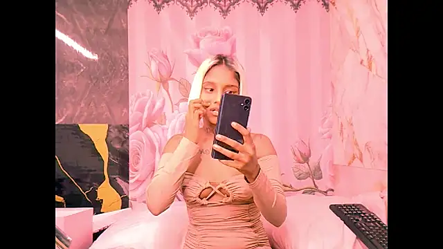 indian_barbie webcam