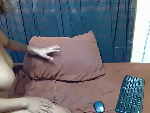 HotSexyCindy webcam