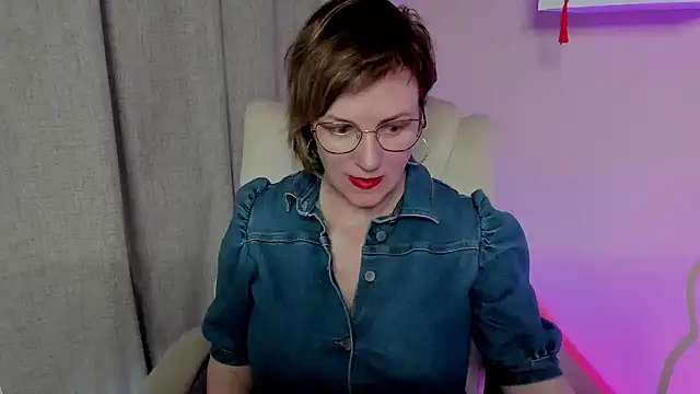 feliziaDesire webcam