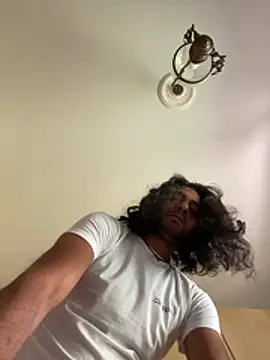 Fuckboy2535 webcam