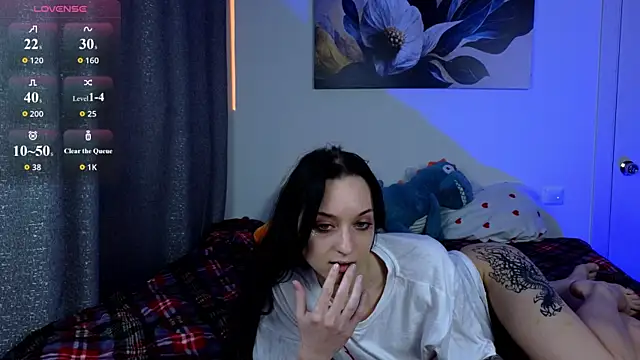 LuxuryLoverss webcam