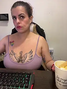 MiaHotboobs webcam