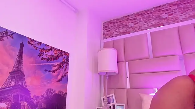 ShaniaBrownn webcam