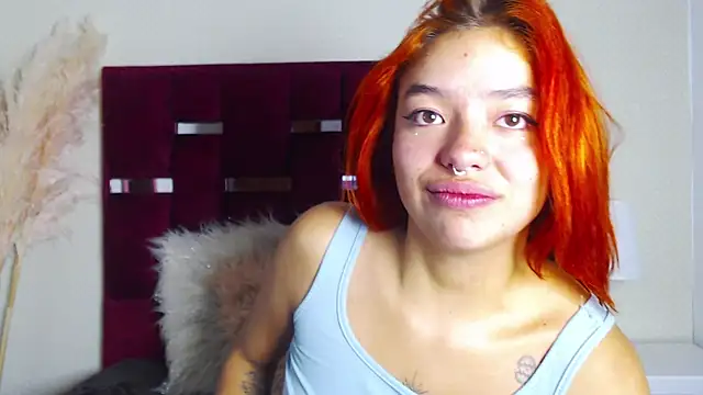 KayleeMei webcam