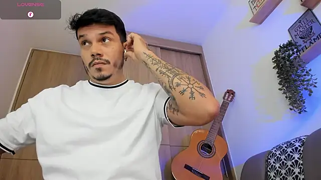 alejandro_stark webcam