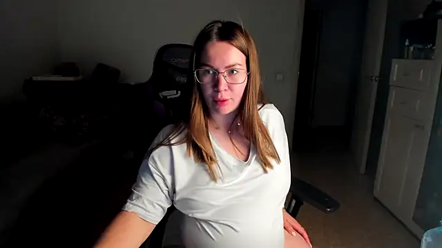 stella_vestal webcam