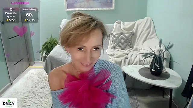 HornyMilf_777 webcam