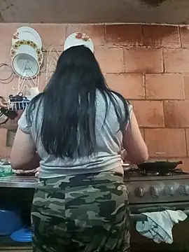 isis_milove webcam