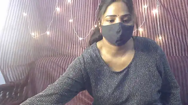 Sizzling_Sira webcam
