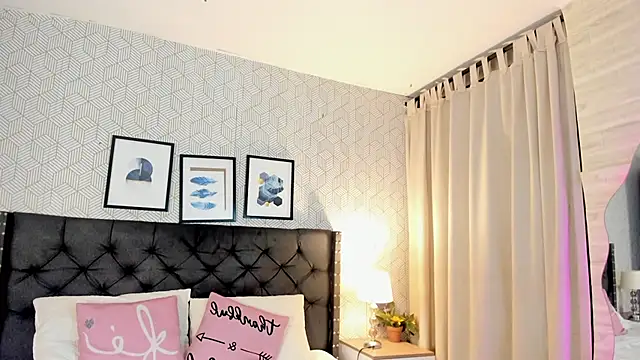 sophie__blare webcam