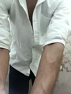 itsmemadhu2019 webcam