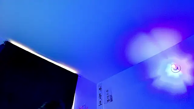 Husbands_Horny2_0 webcam