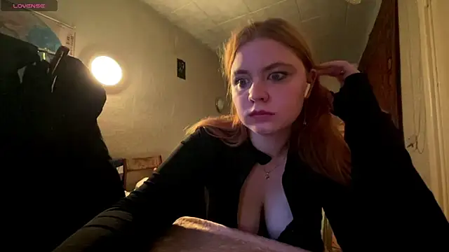 Violette_Iguina webcam