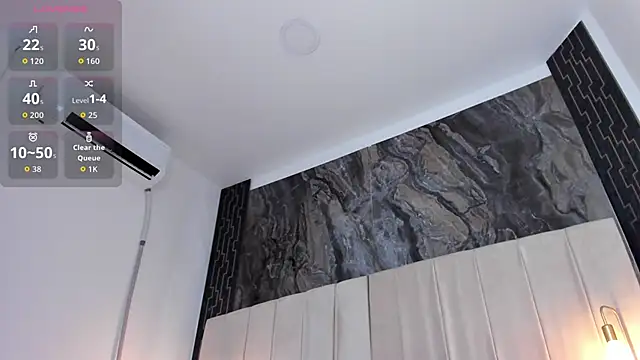 sarita_rouzze webcam