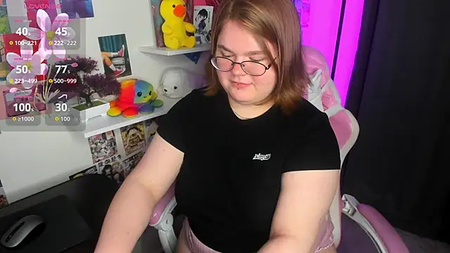 Maneela_Kennedy webcam