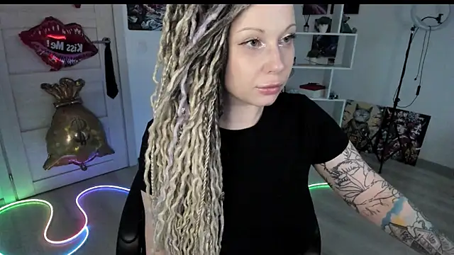 HoneySallyMoore webcam