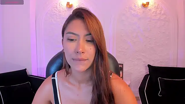 ArianaDumont webcam
