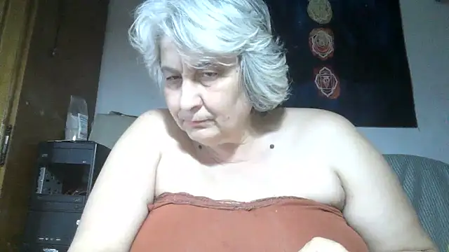 ExquisiteMature webcam