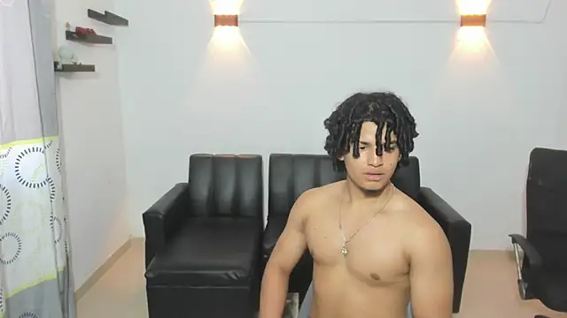 samxx_muscle - Samxx_muscle's free webcam - UK Sex Cams