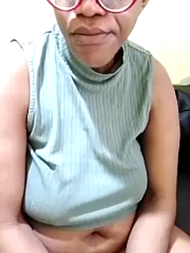 Sultrysexy webcam