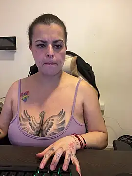 MiaHotboobs webcam