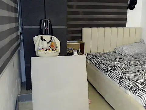 XxIvory_CatxX webcam