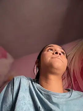Isabella-Teen webcam